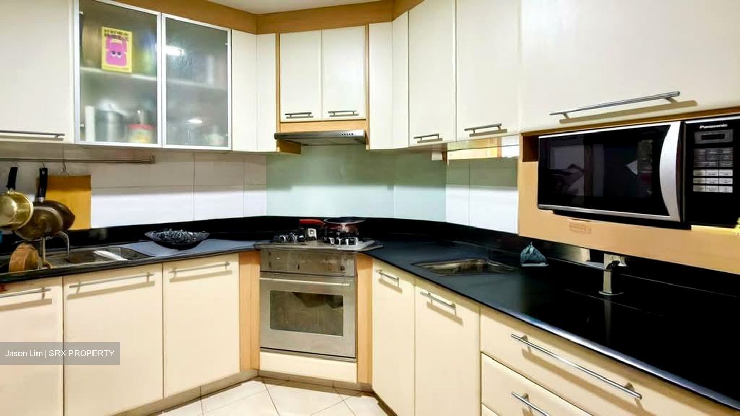 Lilydale (D27), Condominium #566137121